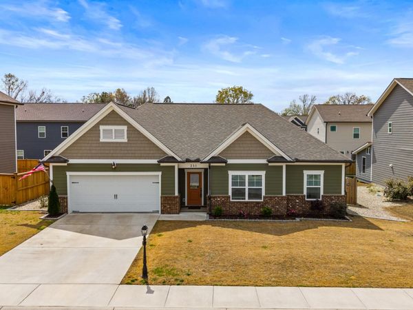 231 Winchester Drive, Rossville, GA 30741