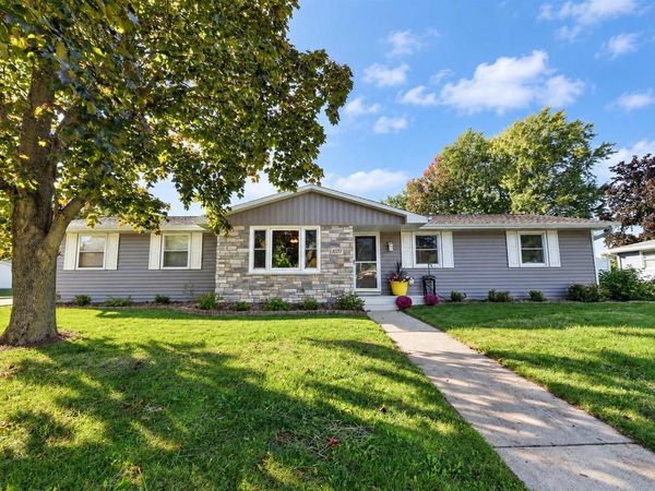 1020 STAR STREET, De Pere, WI 54115