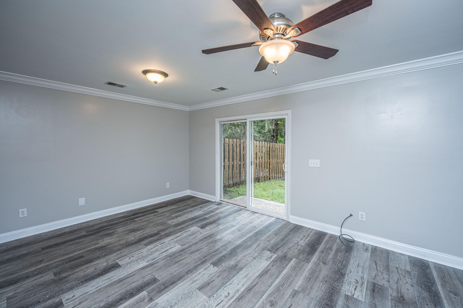 2995 Emma Lane Photo 11