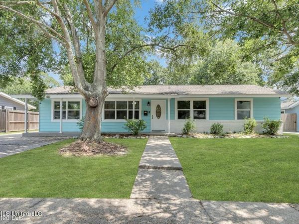 2211 Tucker Avenue, Pascagoula, MS 39567