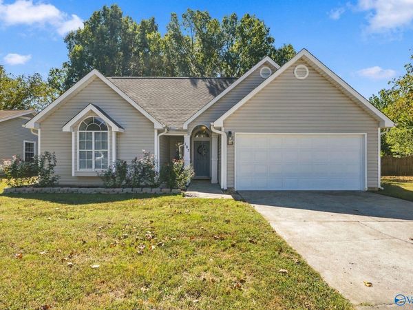 107 Cotton Bend Drive SW, Huntsville, AL 35824