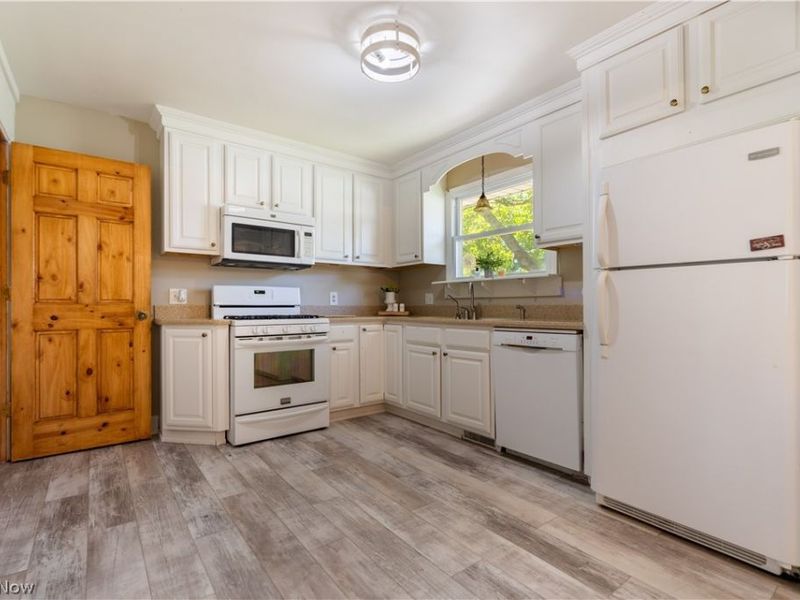 6787 Glenmere Avenue NE, Canton, OH 44721 Photo 14