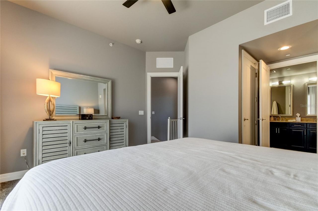331 Cleveland Street , Unit 317, Clearwater, FL 33755 Photo