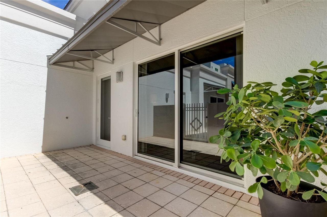 331 Cleveland Street , Unit 317, Clearwater, FL 33755 Photo