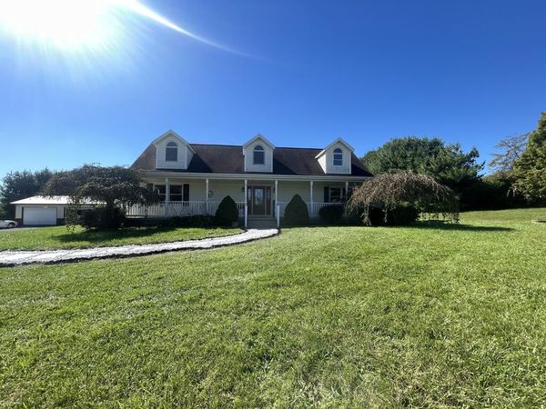 6888 Goodhope Road, Frankfort, OH 45628