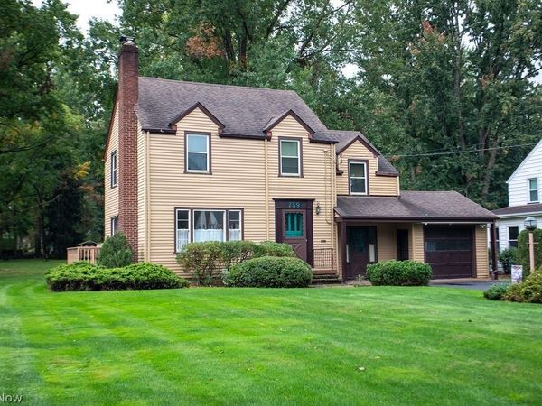 759 Golfview Avenue , Youngstown, OH 44512
