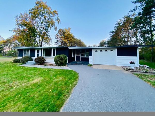 4026 DOOLITTLE DRIVE, Stevens Point, WI 54481