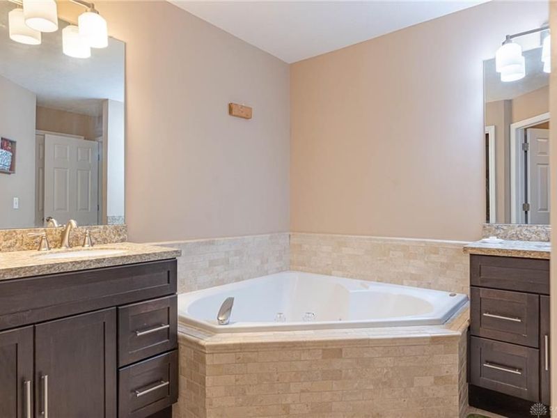 7125 Brookmeadow Drive, Centerville, OH 45459 Photo 14