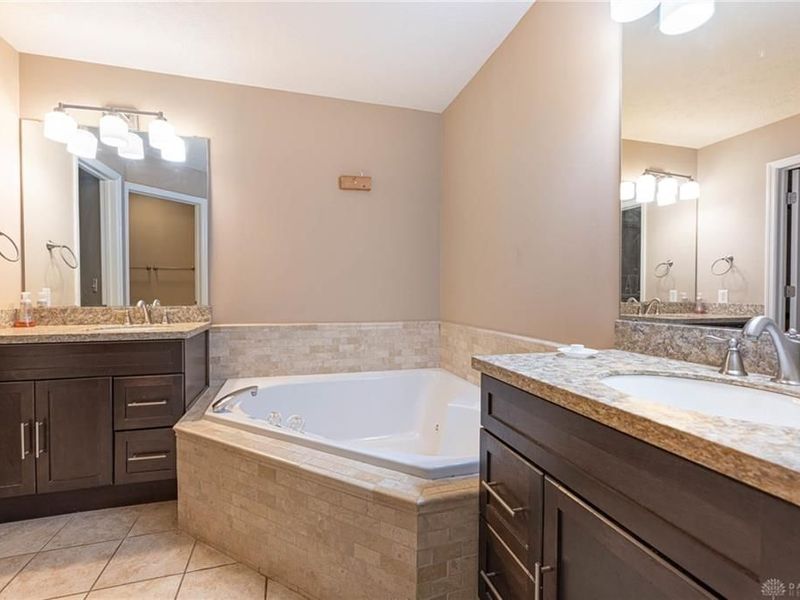 7125 Brookmeadow Drive, Centerville, OH 45459 Photo 15