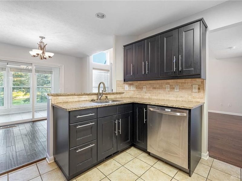 7125 Brookmeadow Drive, Centerville, OH 45459 Photo 6