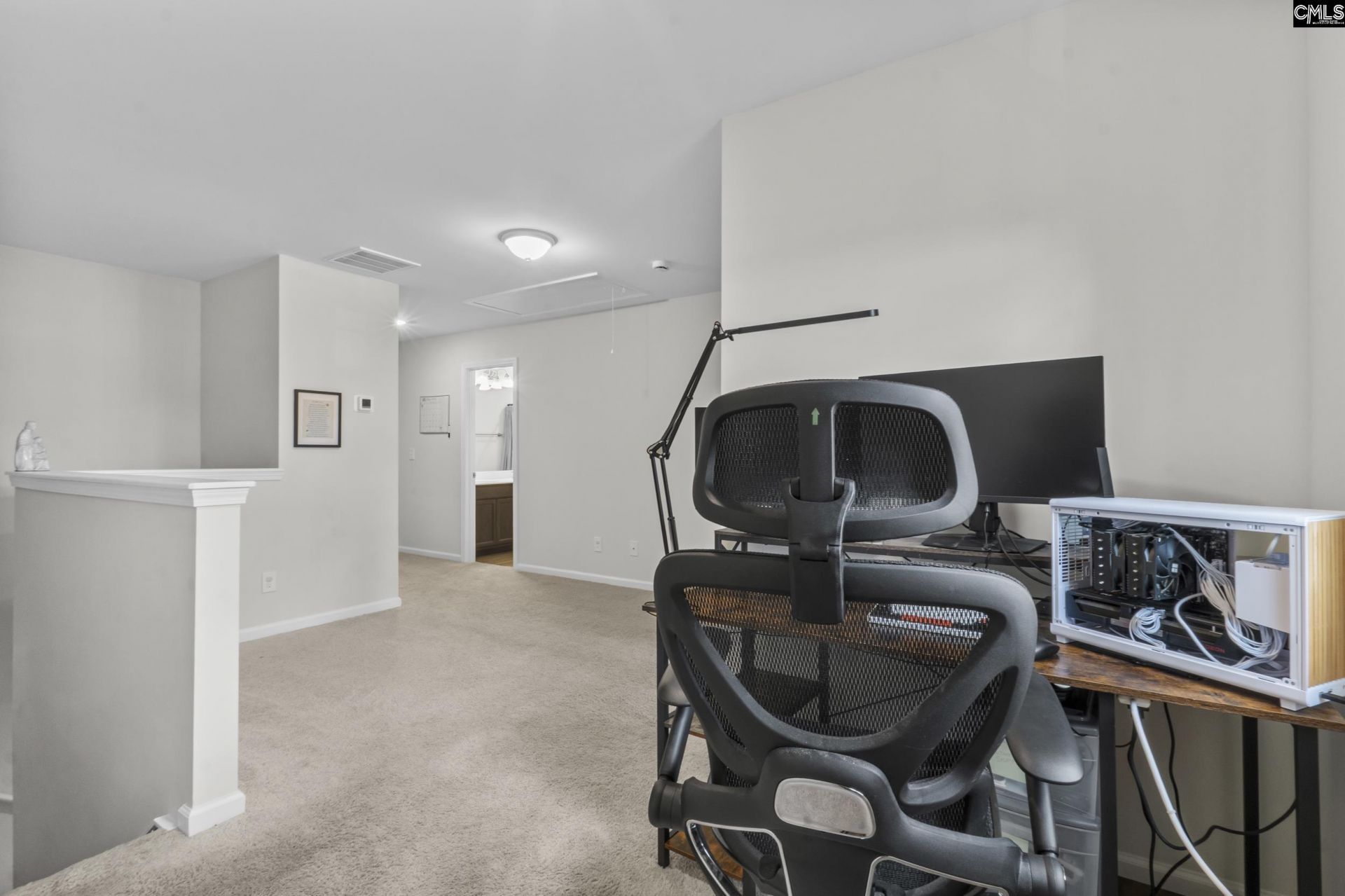 207 Watkin Way Photo 16