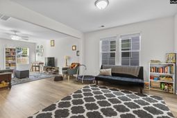 207 Watkin Way photo 4