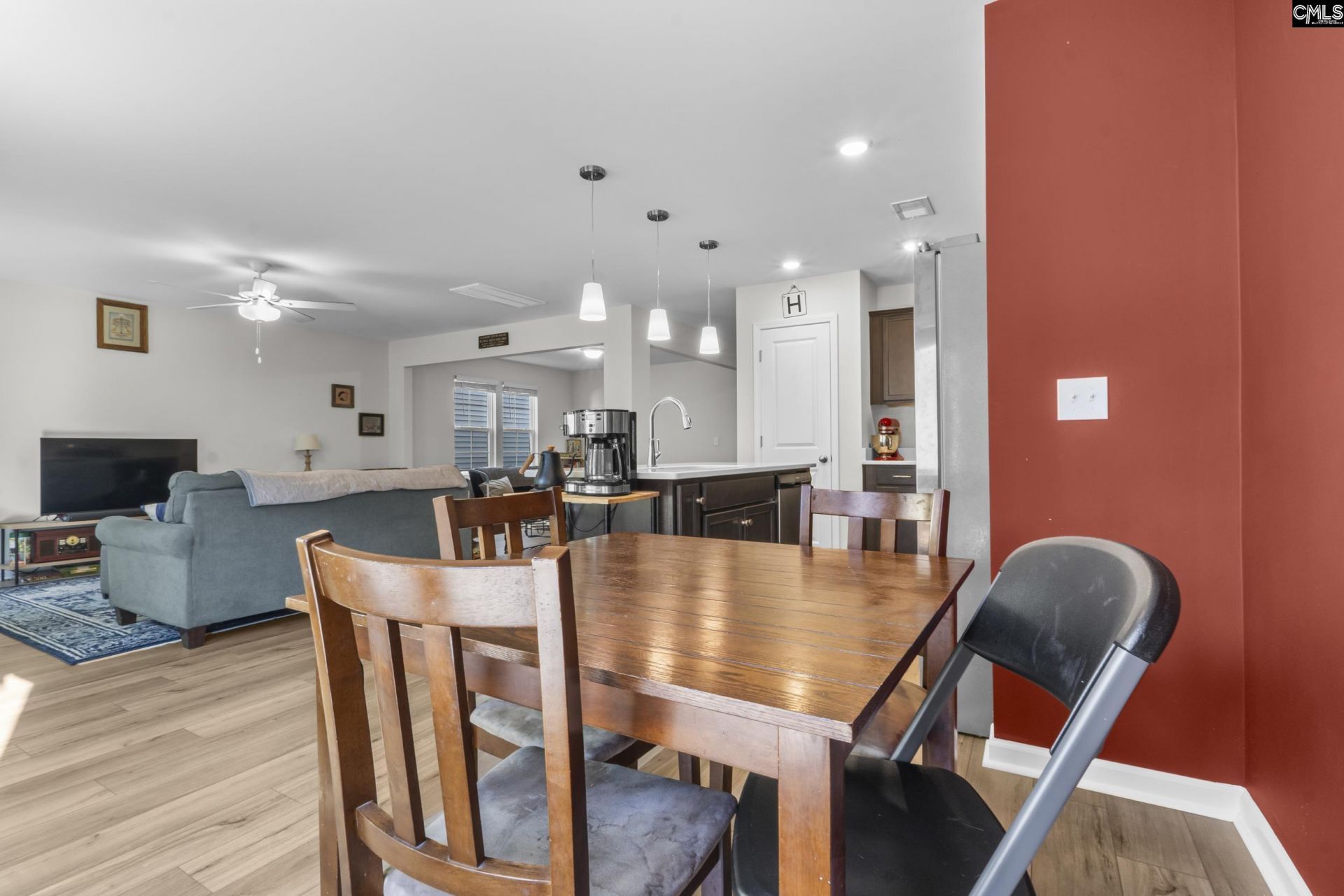 207 Watkin Way Photo 9