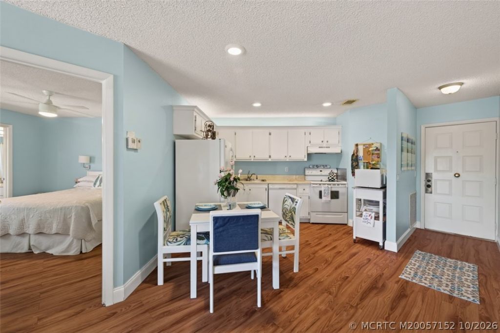 1999 NE Collins Circle, Unit 3-110, Jensen Beach, FL 34957 Photo