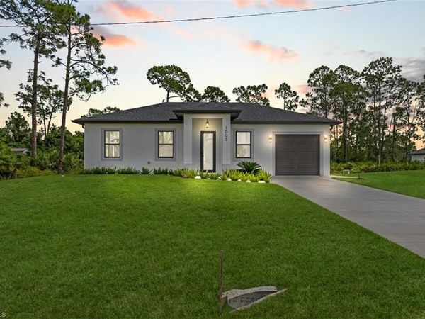 1005 SW Brenton AVE , LEHIGH ACRES, FL 33974