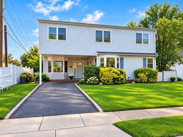 58 Curtis Place, Bethpage, NY 11714
