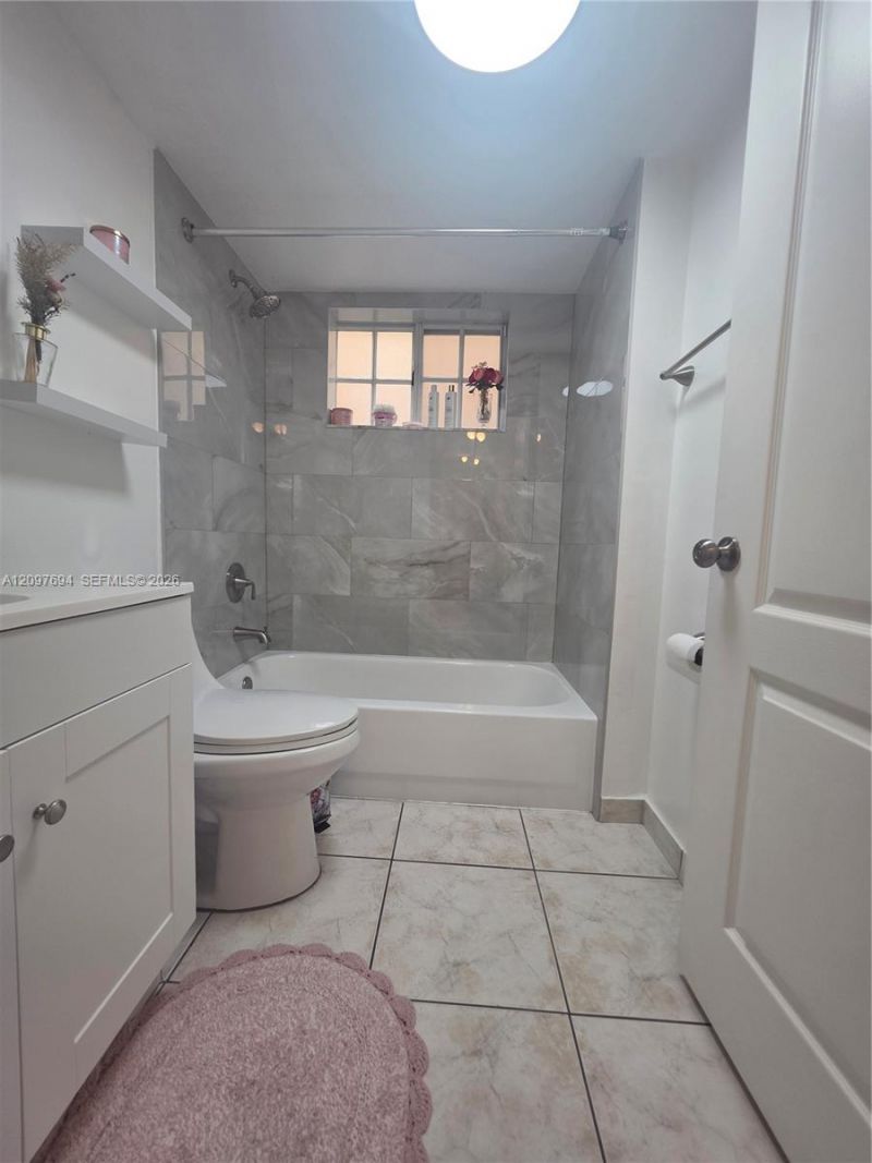 2505 W 76th St , Unit 103, Hialeah, FL 33016 Photo