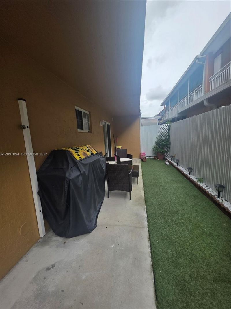 2505 W 76th St , Unit 103, Hialeah, FL 33016 Photo