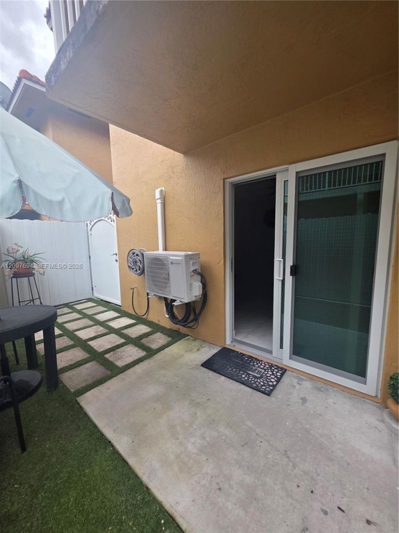 2505 W 76th St , Unit 103, Hialeah, FL 33016 Photo