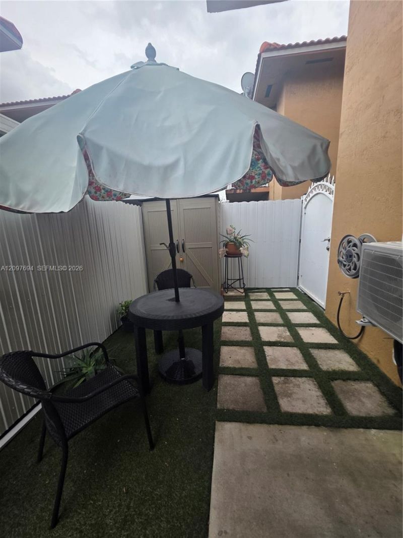 2505 W 76th St , Unit 103, Hialeah, FL 33016 Photo
