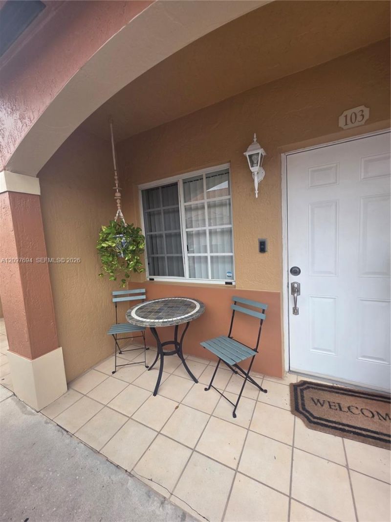 2505 W 76th St , Unit 103, Hialeah, FL 33016 Photo
