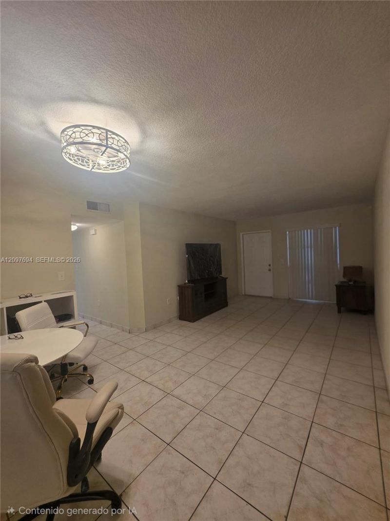 2505 W 76th St , Unit 103, Hialeah, FL 33016 Photo