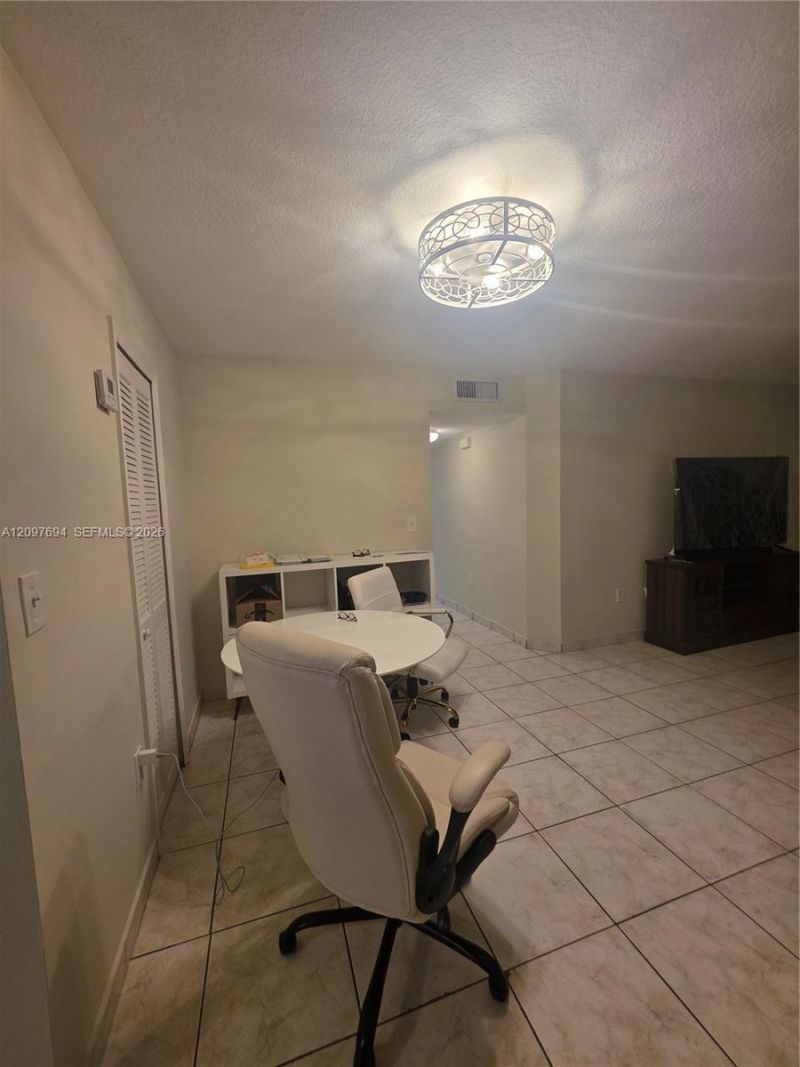 2505 W 76th St , Unit 103, Hialeah, FL 33016 Photo