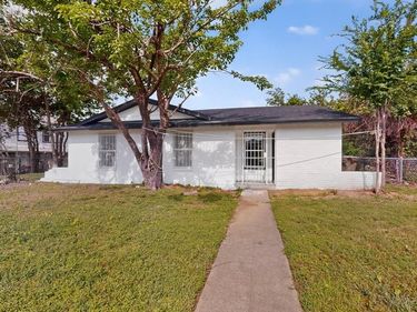 301 Stoneport Drive, Dallas, TX 75217