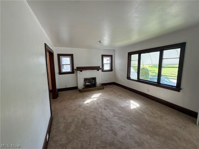 695 Lafollette Street, Akron, OH 44306 Photo 4