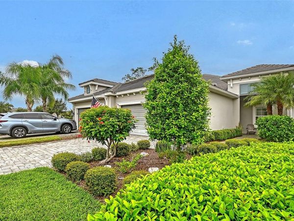 2984 SKY BLUE COVE, BRADENTON, FL 34211