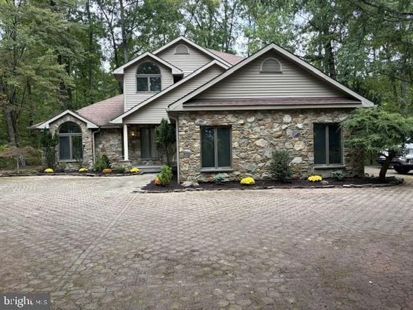 229 KROMER ROAD , WIND GAP, PA 18091