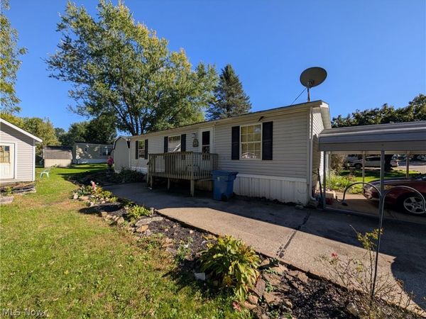 110 W Lebanon Road , Unit 28, Dalton, OH 44618