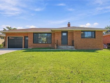 63 Saint Clare, Tonawanda, NY 14150