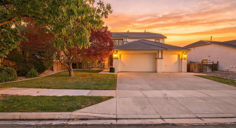 6758 Runnymede Drive, Sparks, NV 89436 Photo