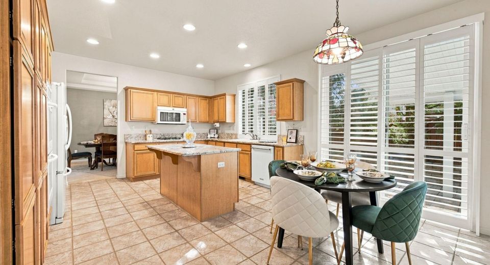 6758 Runnymede Drive, Sparks, NV 89436 Photo