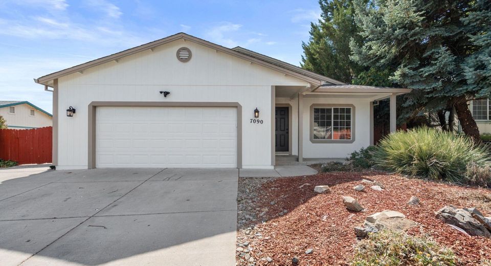 7090 Strauss Drive, Sun Valley, NV 89433 Photo