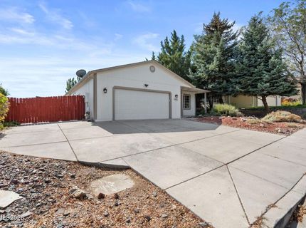 7090 Strauss Drive, Sun Valley, NV 89433 Photo