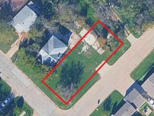 2800 NW 31st Street, Fort Worth, TX 76106