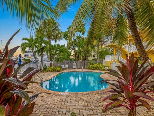 815 Middle River Dr , Unit 311, Fort Lauderdale, FL 33304