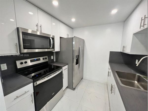 200 SW 132nd Way , Unit 203L, Pembroke Pines, FL 33027