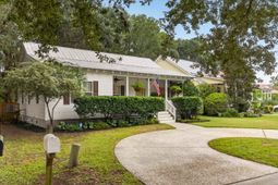 1525 Little Rock Boulevard photo 4