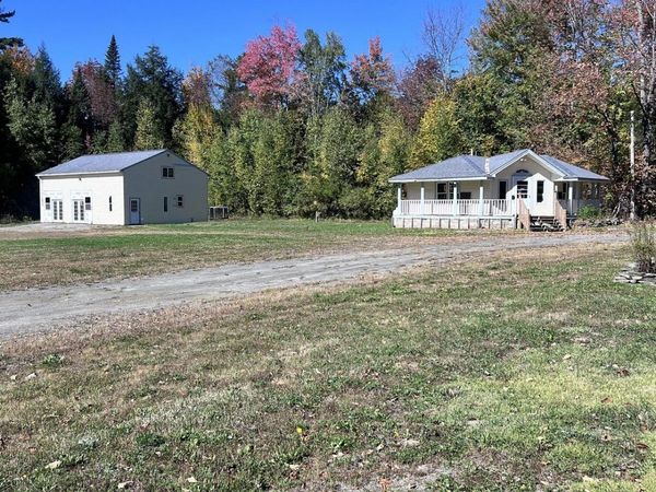 43 Green Road , Fairfield, ME 04937