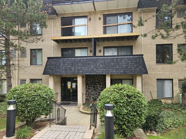10723 5th Ave Cut Off Avenue , Unit 103, Countryside, IL 60525
