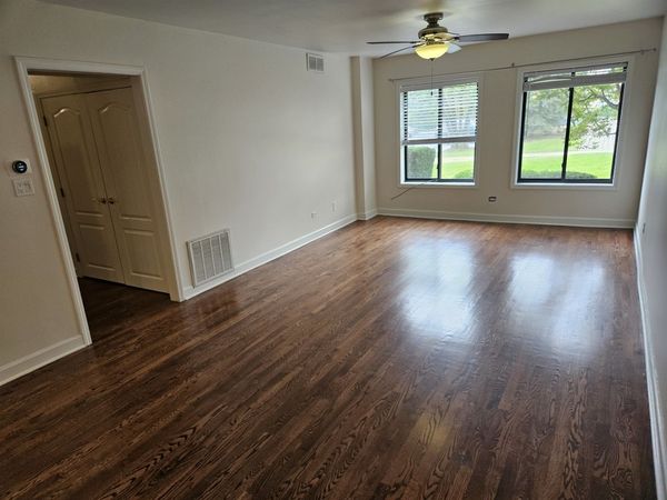 10723 5th Ave Cut Off Avenue , Unit 103, Countryside, IL 60525