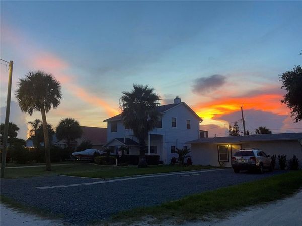 834 E 25TH AVENUE , NEW SMYRNA BEACH, FL 32169