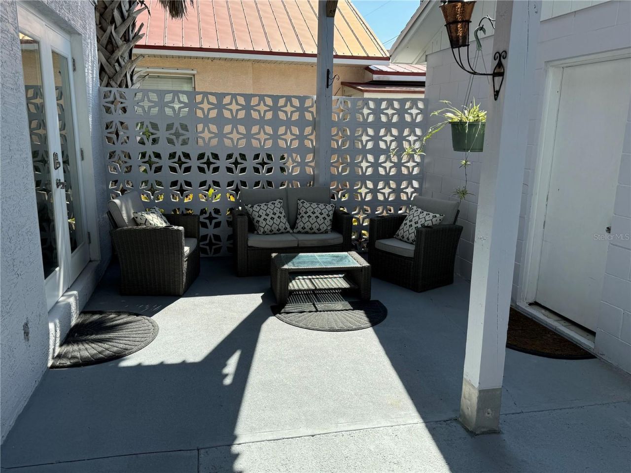 834 E 25th Avenue , New Smyrna Beach, FL 32169 Photo