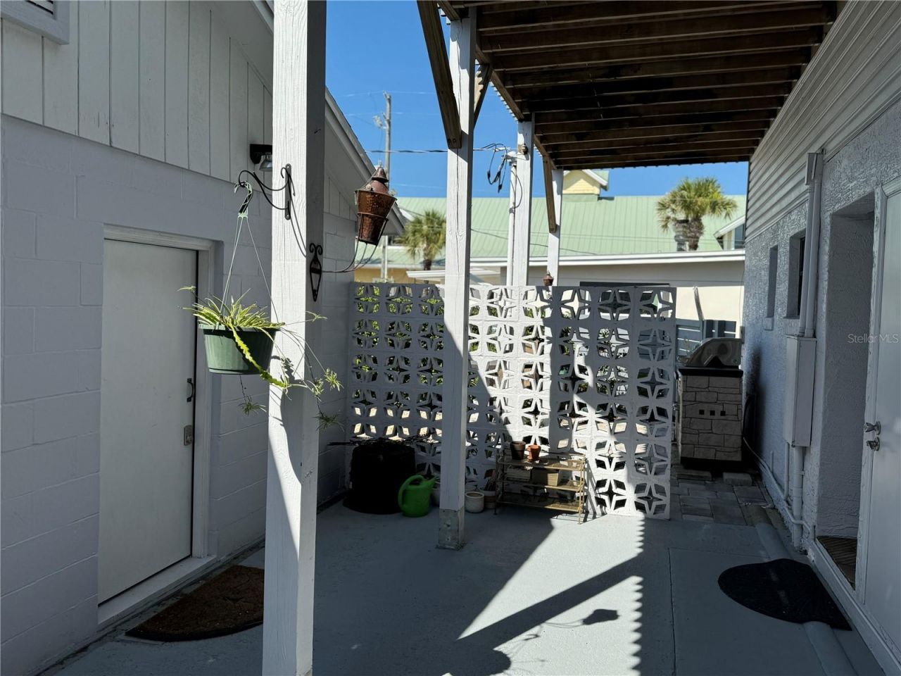834 E 25th Avenue , New Smyrna Beach, FL 32169 Photo