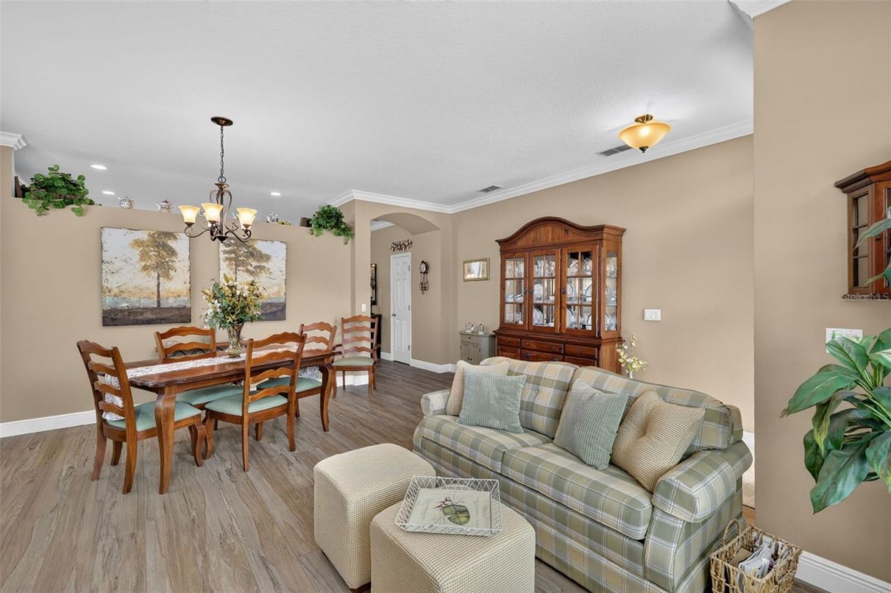 8021 Saint James Way, Mount Dora, FL 32757 Photo