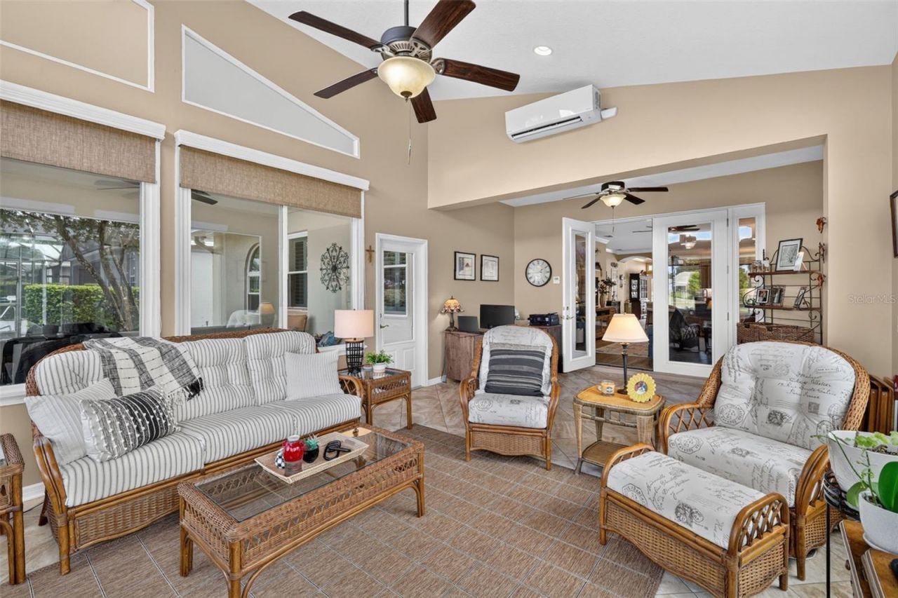 8021 Saint James Way, Mount Dora, FL 32757 Photo