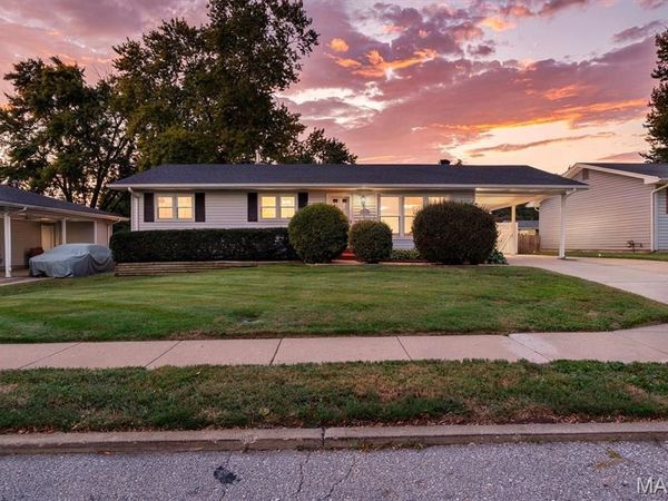1470 Lindsay Lane, Florissant, MO 63031
